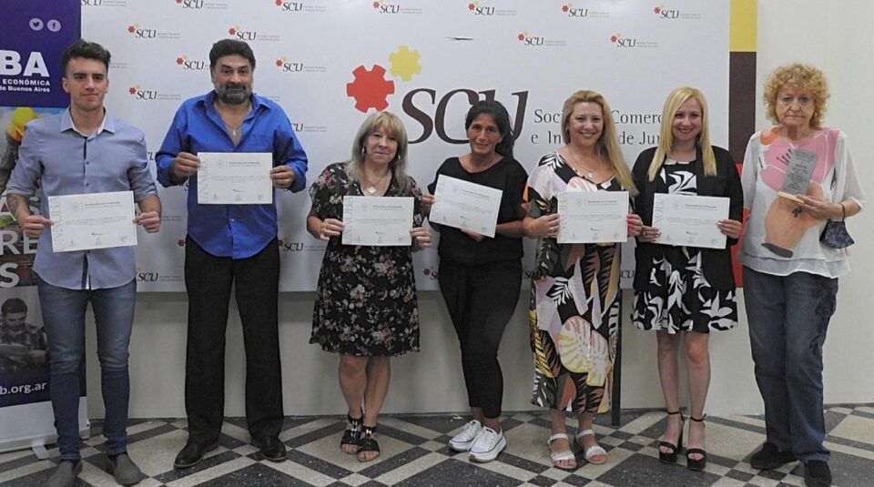 La SCIJ entregó los certificados a los egresados del curso de Escuela de Dirigentes Sociales