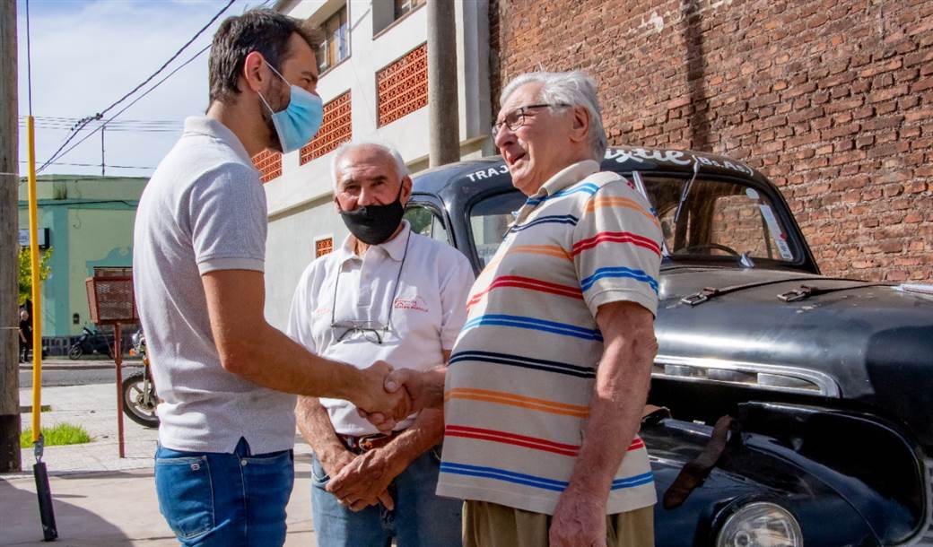 Petrecca saludó a los miembros de la agrupación Eusebio Marcilla