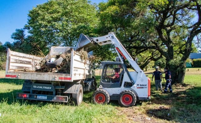 Continúan a diario con los operativos de limpieza y mantenimiento de la ciudad