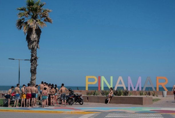 Cuánto cuesta comer en la playa de Pinamar