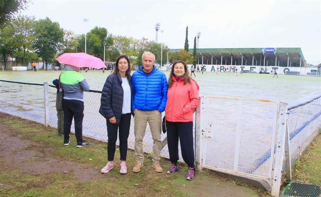 El Municipio acompana a Sarmiento y Los Miuras en la realizacion de un nuevo torneo de hockey