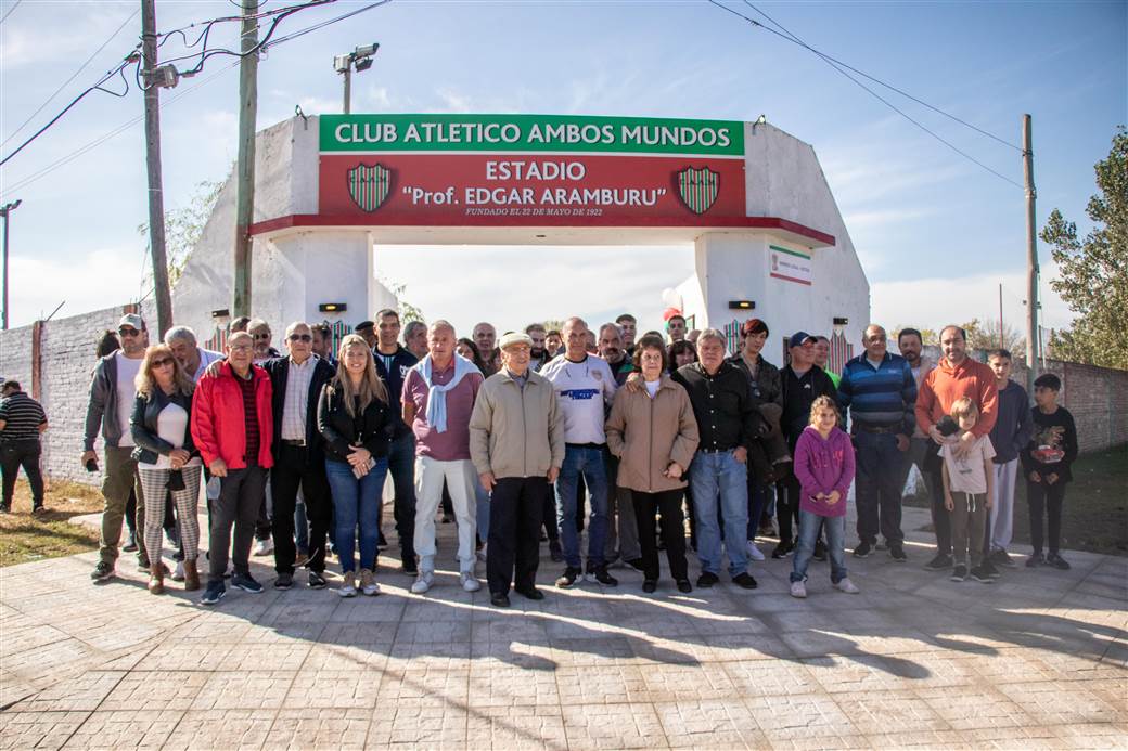 Petrecca Acto Club Ambos Mundos