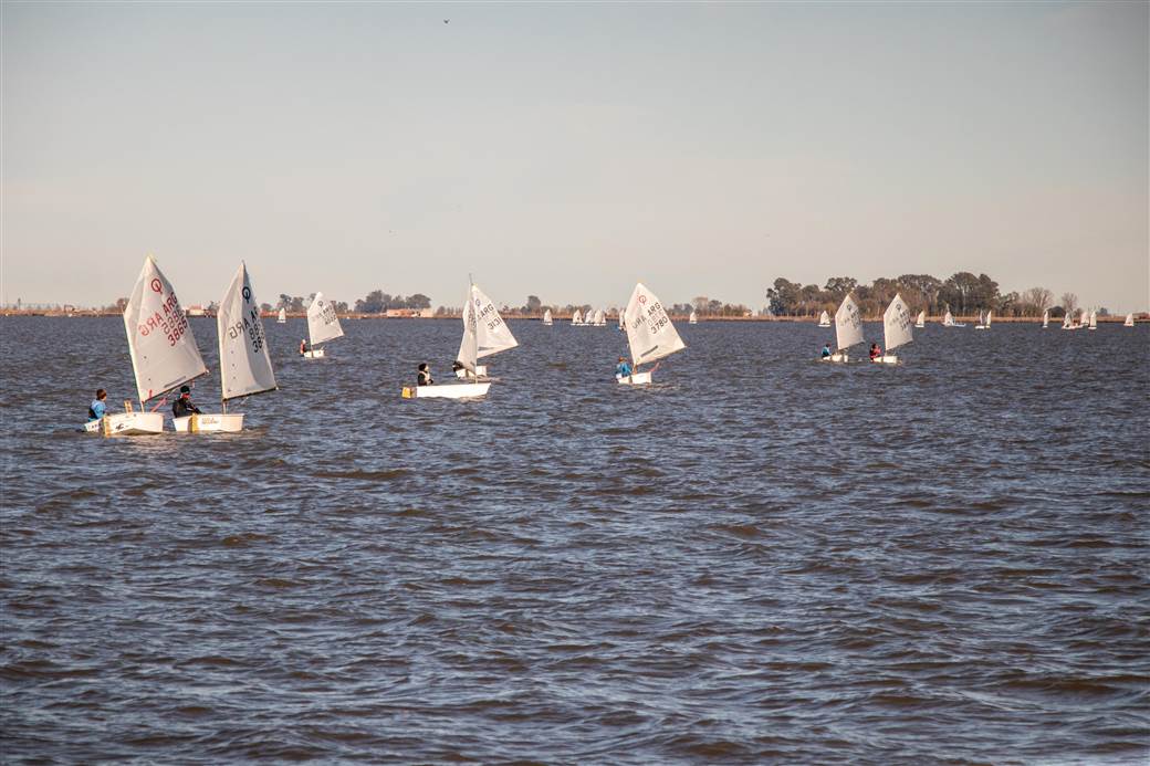 Acompanamiento al Club Nautico 1