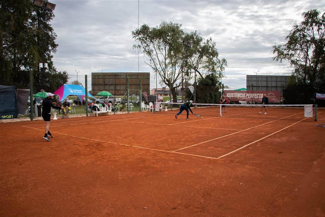 Tenis en el Bosque del Club Social