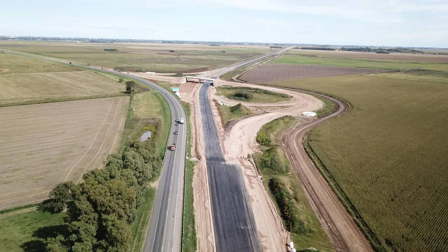 obra chacabuco ruta 7 vialidad