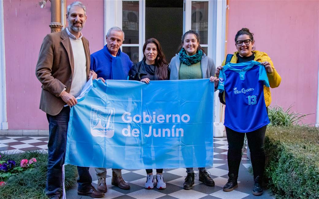 Deportes Acompanamiento al softbol femenino club Villa