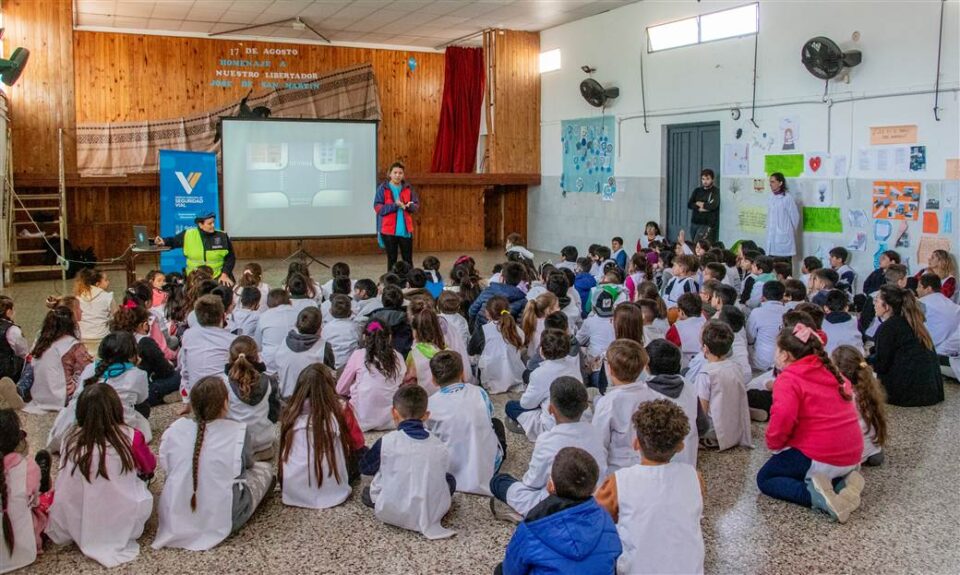 Educacion vial Voy Seguro escuela 16 scaled