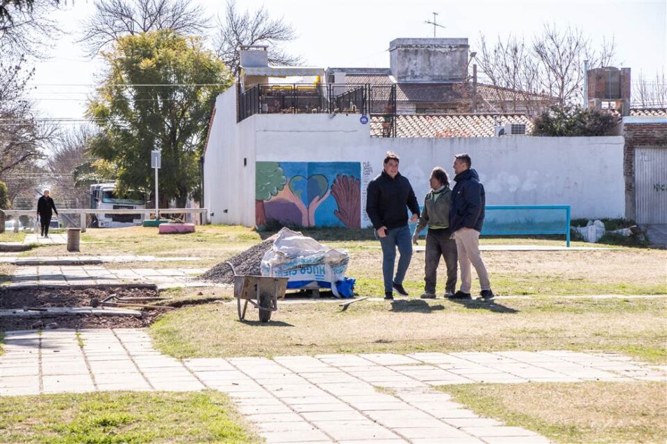 Trabajos conjunto con vecinos Barrio Metalurgico scaled