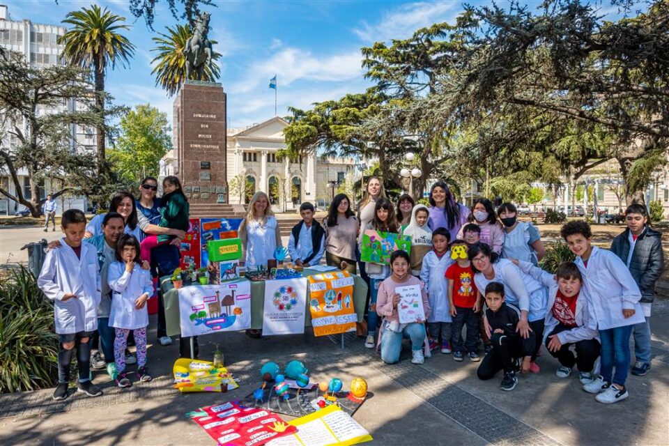 Escuela 501 Concientizacion sobre el Medio Ambiente scaled