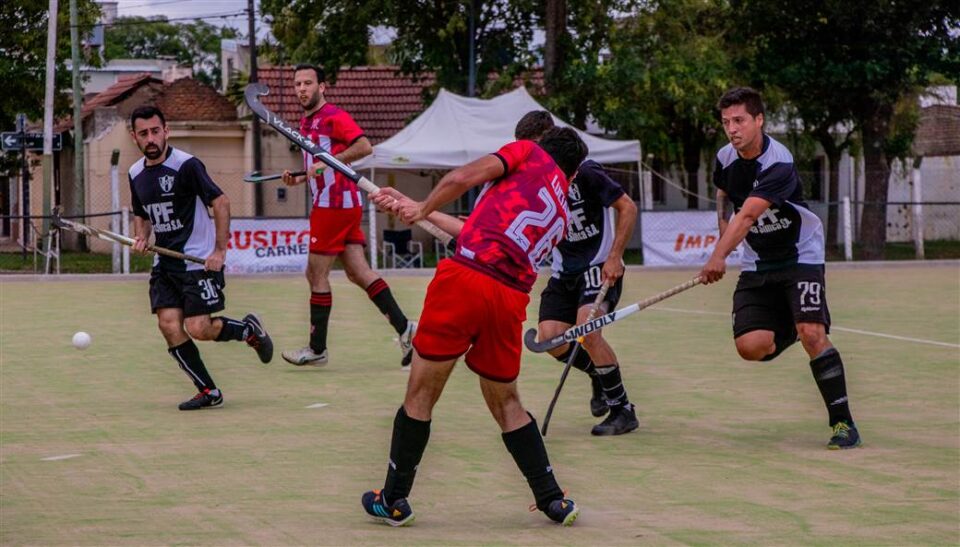 Deportes Hockey en el Club Sarmiento scaled