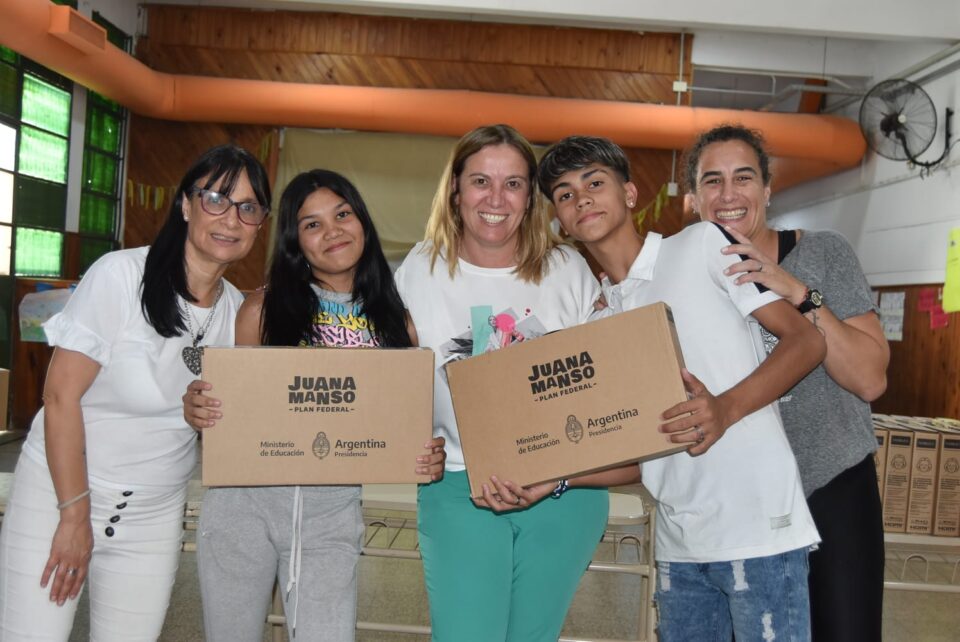 entrega de netbooks scaled