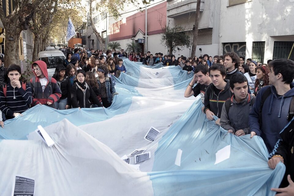 toma de escuelas scaled