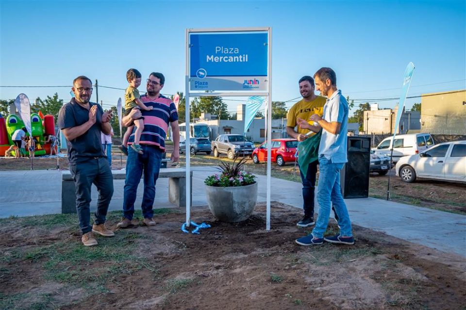 Petrecca Inauguracion Plaza Mercantil scaled