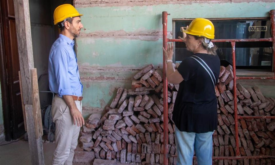 Petrecca Inicio de obras en el Teatro Italiano scaled