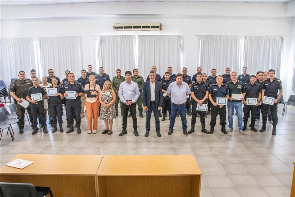 Seguridad Reconocimiento a efectivos policiales 3 scaled