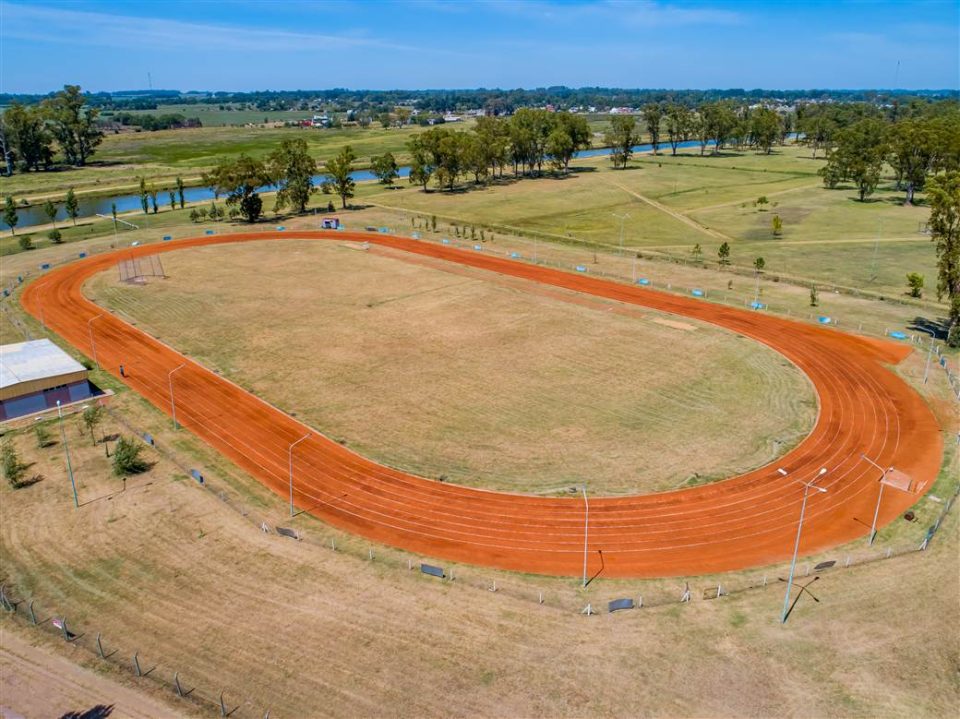 Puesta en valor de la pista de atletismo scaled