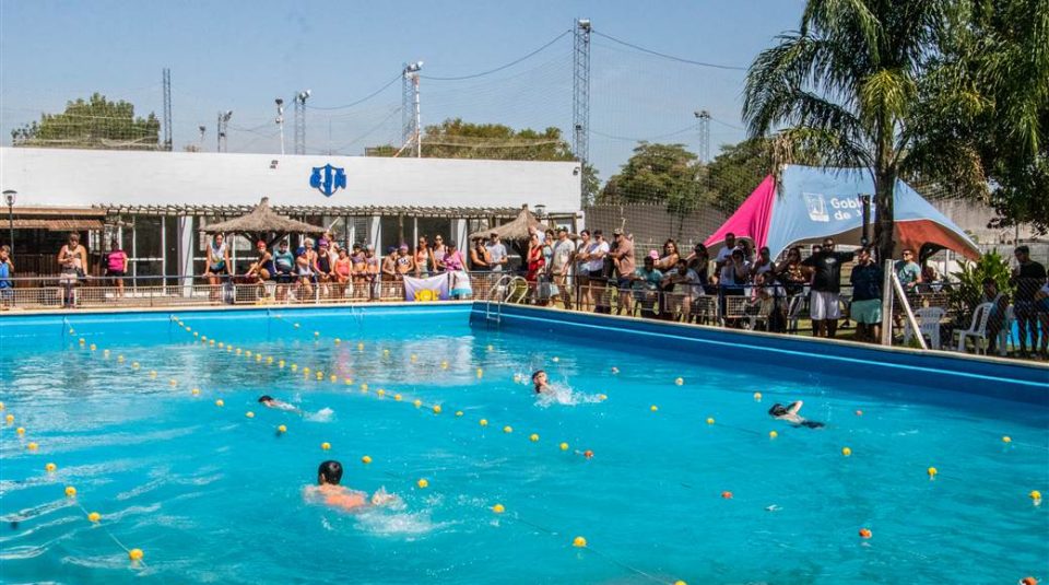 Deportes Encuentro natacion colonias de verano 3