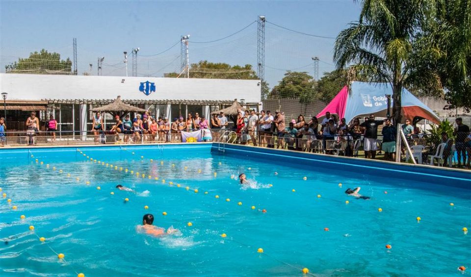 Deportes Encuentro natacion colonias de verano 3 scaled