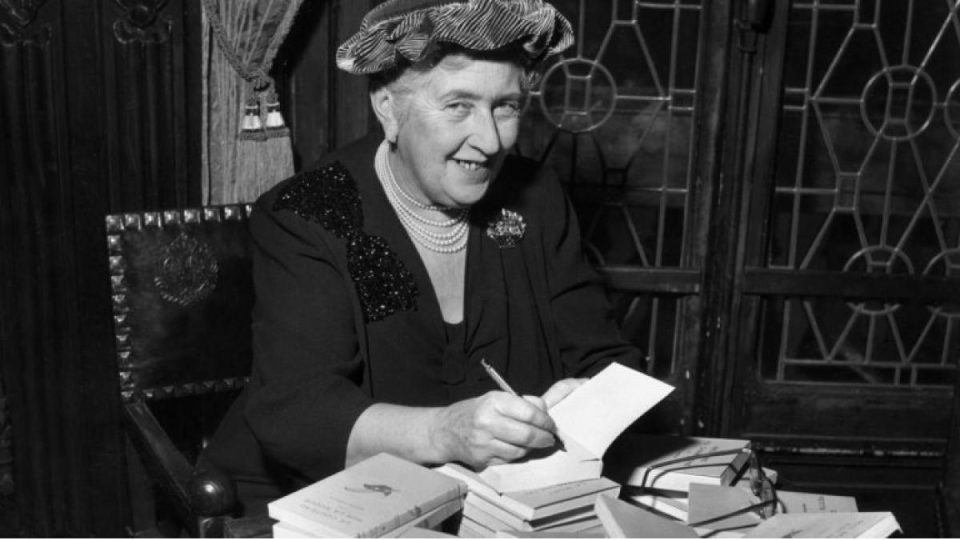 Agatha Christie scaled