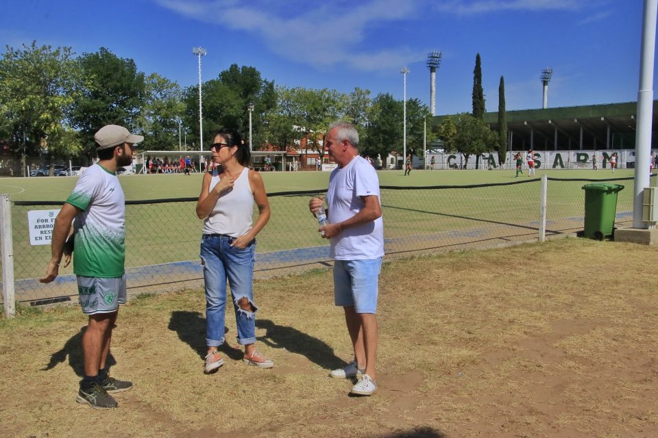 Deportes Acompanamiento Hockey femenino 3 scaled