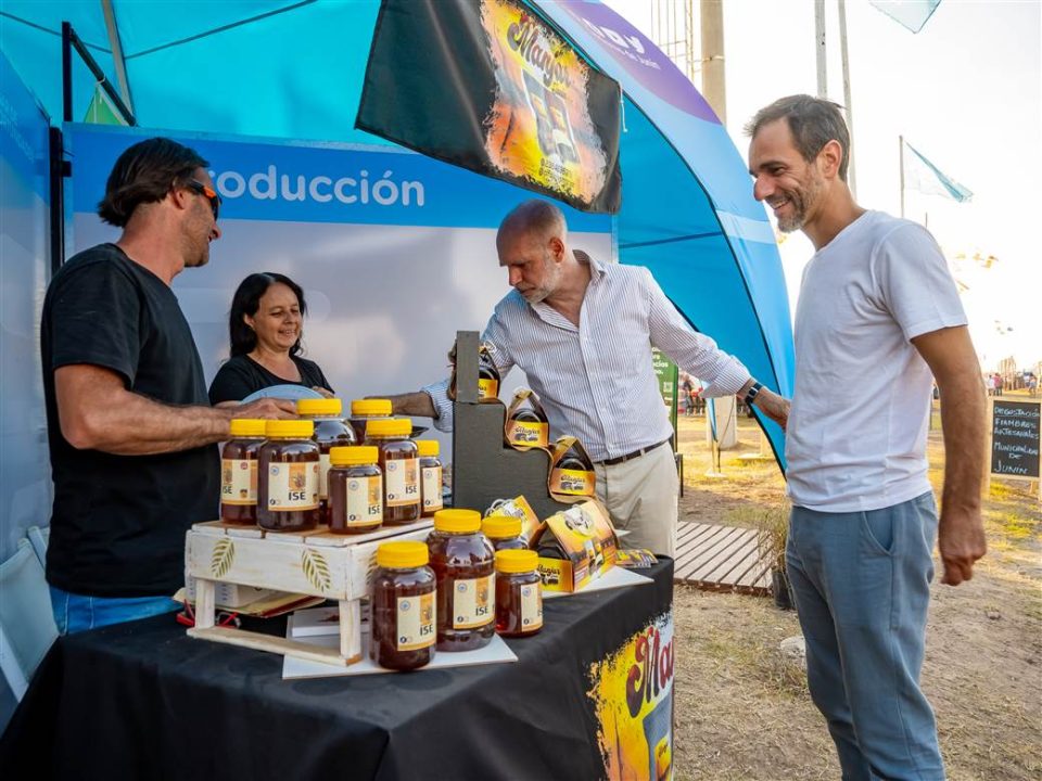 Mucha satisfacción entre emprendedores por la convocatoria del Municipio para participar de la Expoagro 4 Junin presente en Expoagro 3 scaled