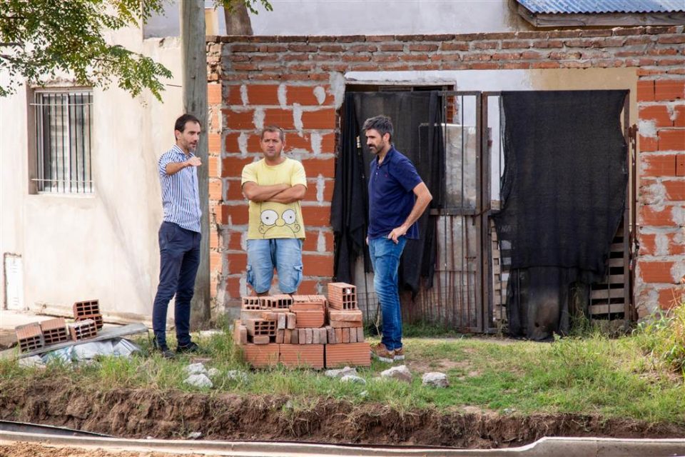 Petrecca Obras de cordon cuneta en Alte. Brown 3 scaled