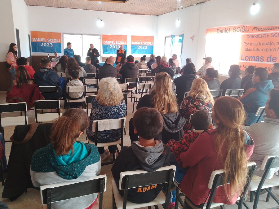 Carrera hacia las PASO: El Sciolismo desembarcó en la Cuarta e hizo plenario en Junín 24 347842966 195377203402120 89524470955169907 n