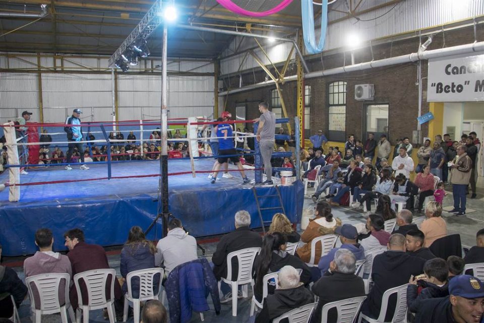 deportes boxeo en el beto mesa 2 scaled