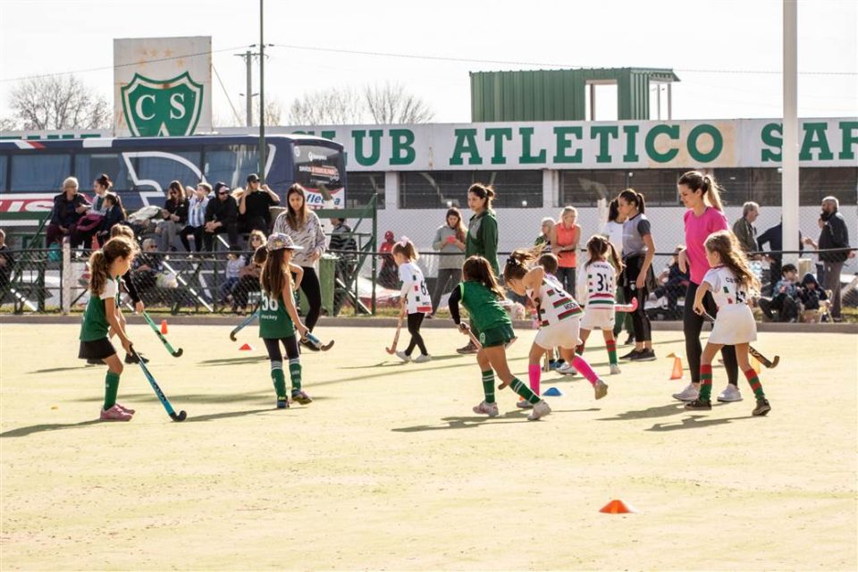 deportes hockey en club sarmiento 1 scaled