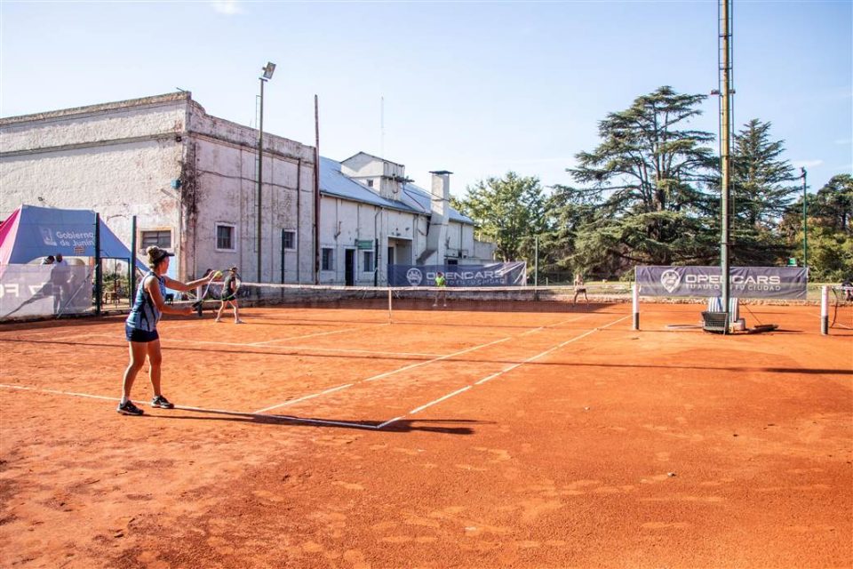 deportes tenis en el junin golf club 2 scaled