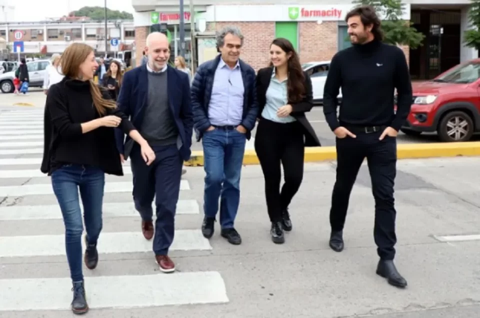 larreta y equipo scaled