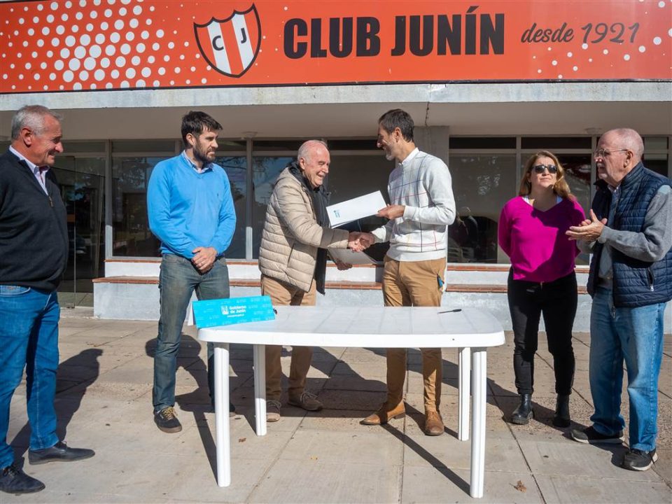 petrecca acompanamiento al club junin 2 scaled