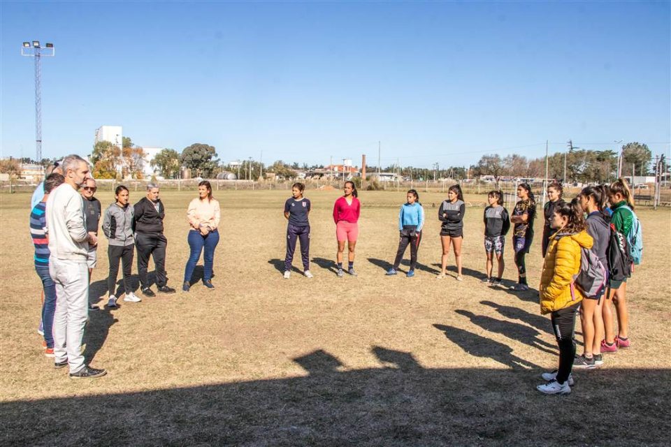 presentacion seleccionado femenino de futbol 1 scaled