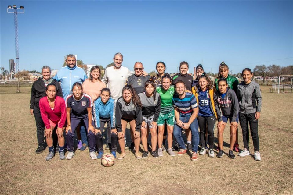 presentacion seleccionado femenino de futbol 3 scaled