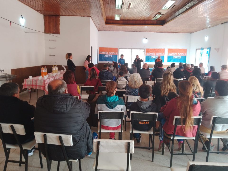 Carrera hacia las PASO: El Sciolismo desembarcó en la Cuarta e hizo plenario en Junín 21 sciolismo5 scaled