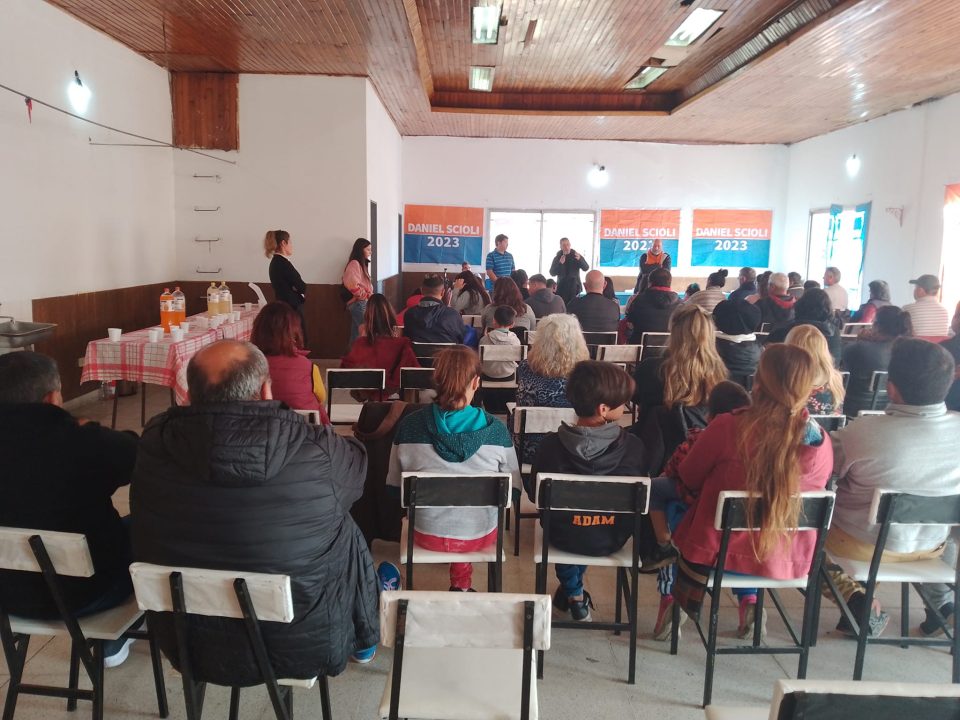 Carrera hacia las PASO: El Sciolismo desembarcó en la Cuarta e hizo plenario en Junín 20 sciolismo6 scaled