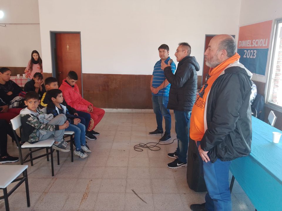 Carrera hacia las PASO: El Sciolismo desembarcó en la Cuarta e hizo plenario en Junín 19 sciolismo7 scaled