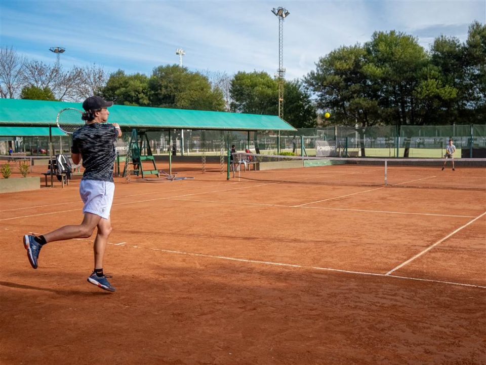 deportes tenis en sarmiento 2 scaled