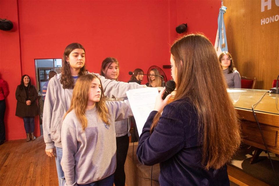 jura y asuncion de los concejales estudiantiles 1 scaled