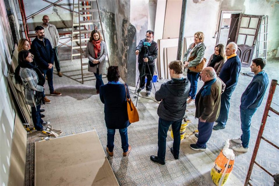 teatro italiano recorrida con integrantes de la sociedad italiana 2 scaled