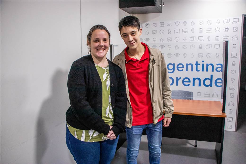 club de emprendedores acompanamiento a joven