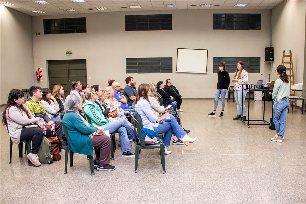 educacion charla para padres sobre redes sociales