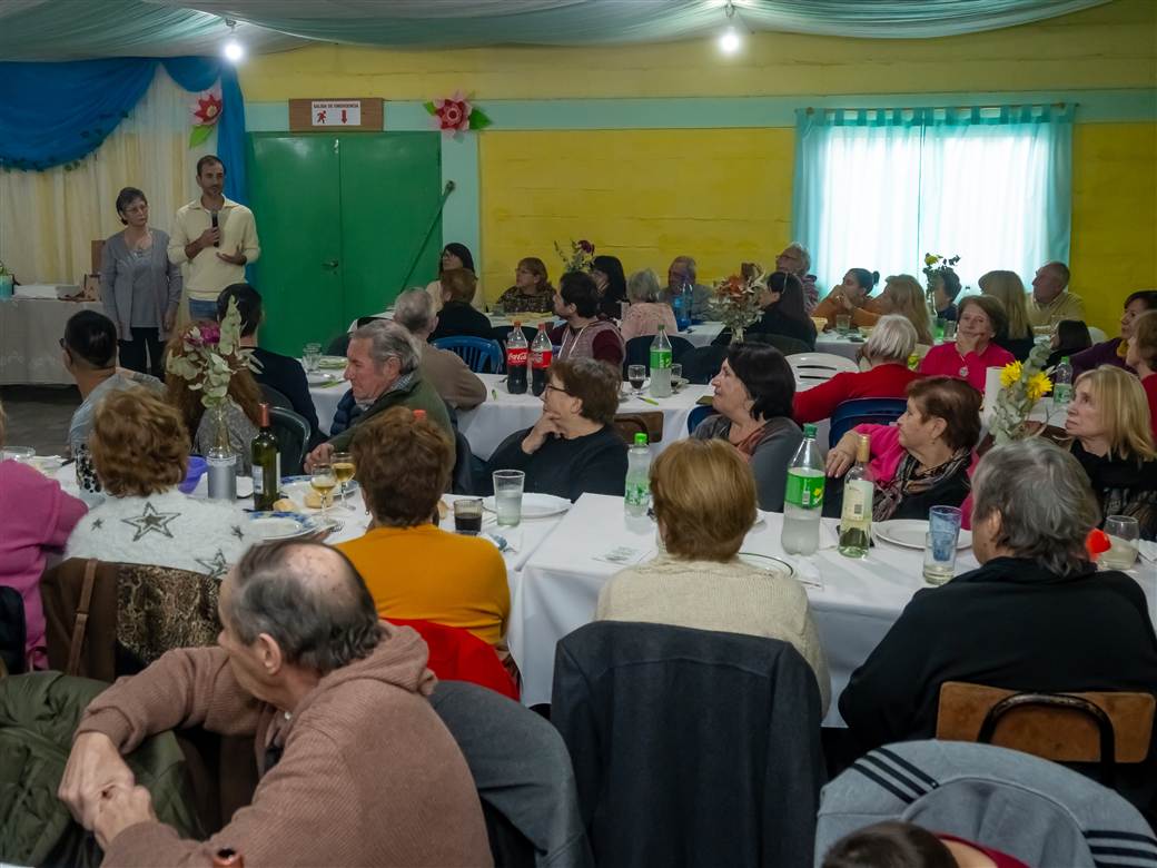 petrecca 25 anos centro de jubilados siempre primavera 3 1