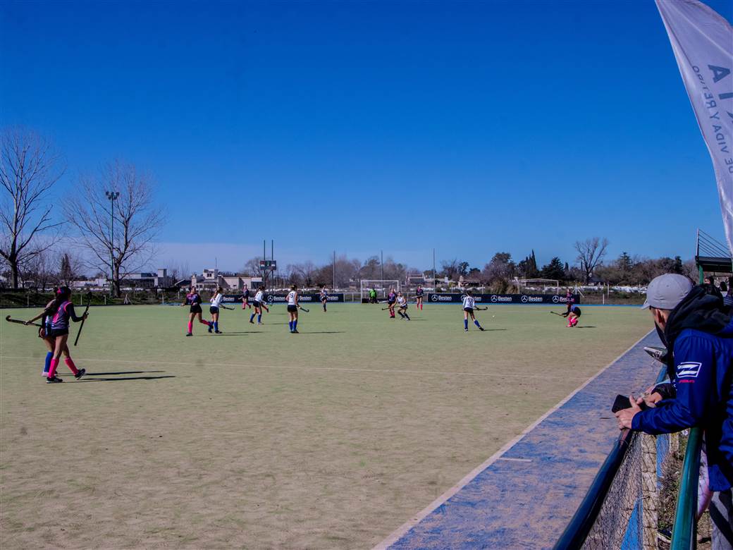 deportes acompanamiento a torneo regional de hockey 3