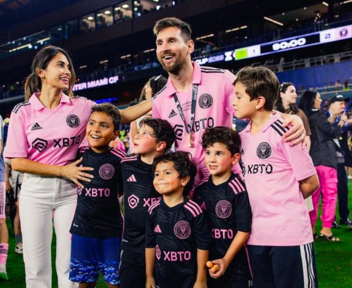 messi y familia