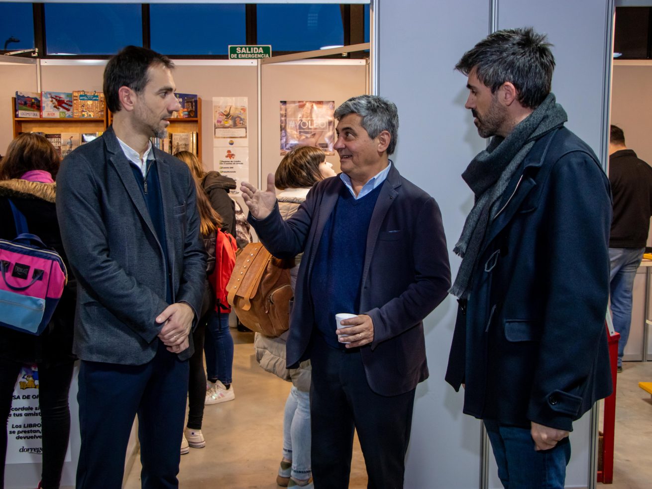 feria del libro apertura y charla balmaceda 17 scaled