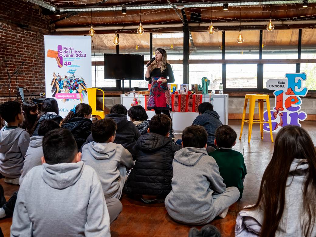 feria del libro estudiantes 6