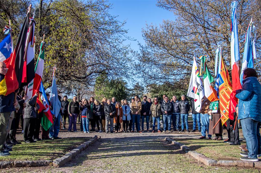 petrecca acto dia del inmigrante 3