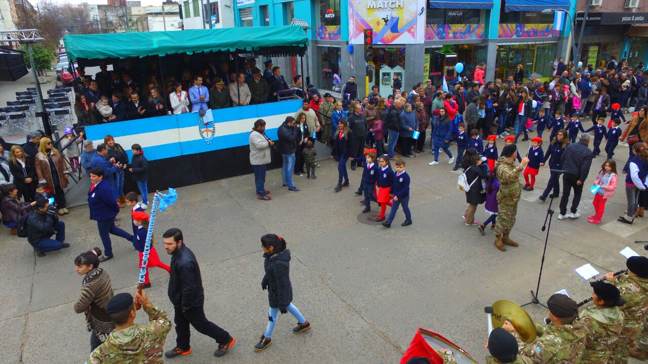 desfile civico militar archivo