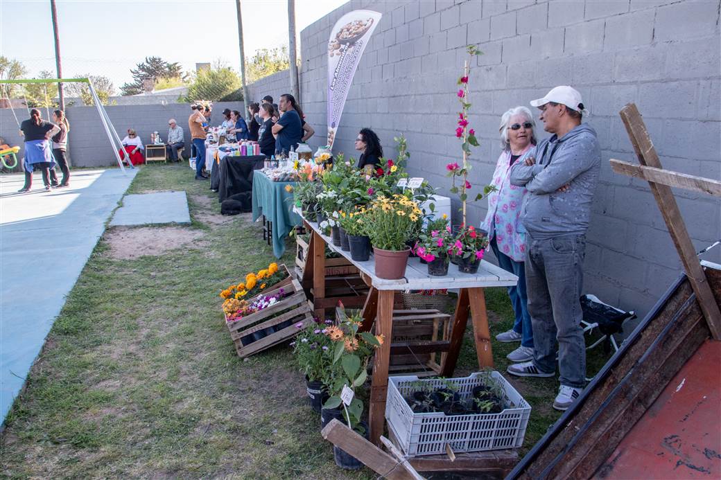 eco tardes y juntos a jugar en barrio los almendros 2 copia